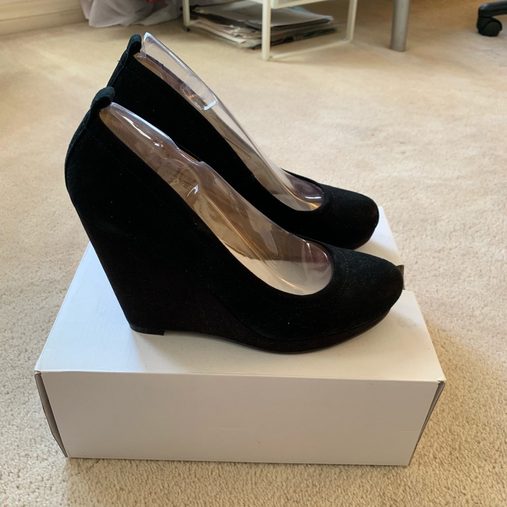 Aldo black wedge heels